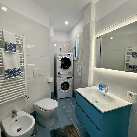 Capri House - Anema E Core 3*